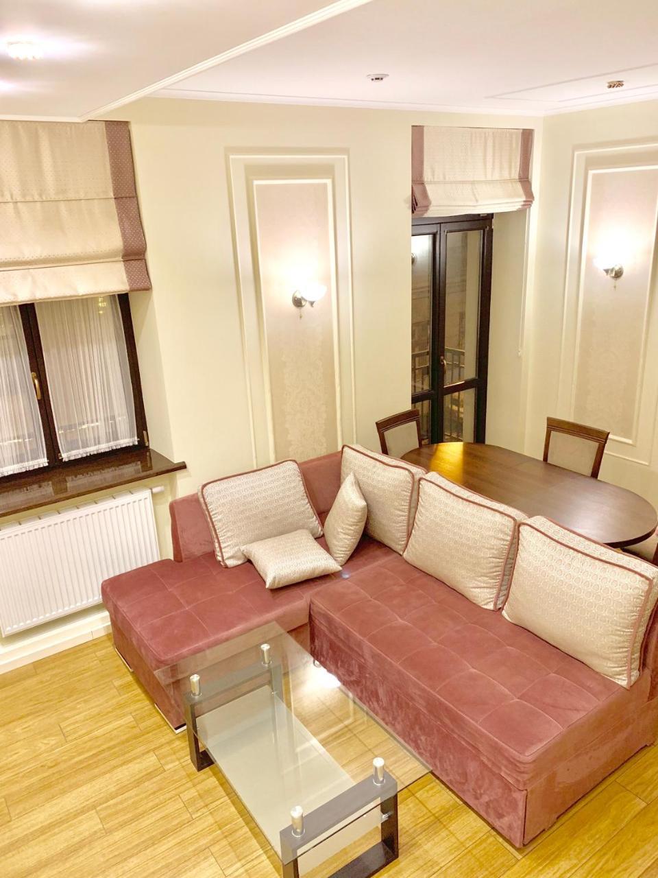 Two-Bedroom On Lesi Ukrainky إلفيف المظهر الخارجي الصورة